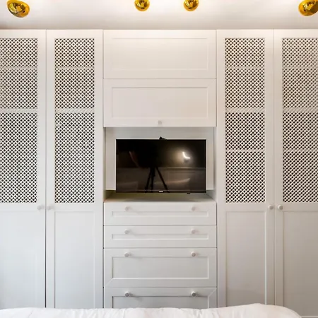 Doctors Garden - Central&modern 2bd Flat In Апартамент